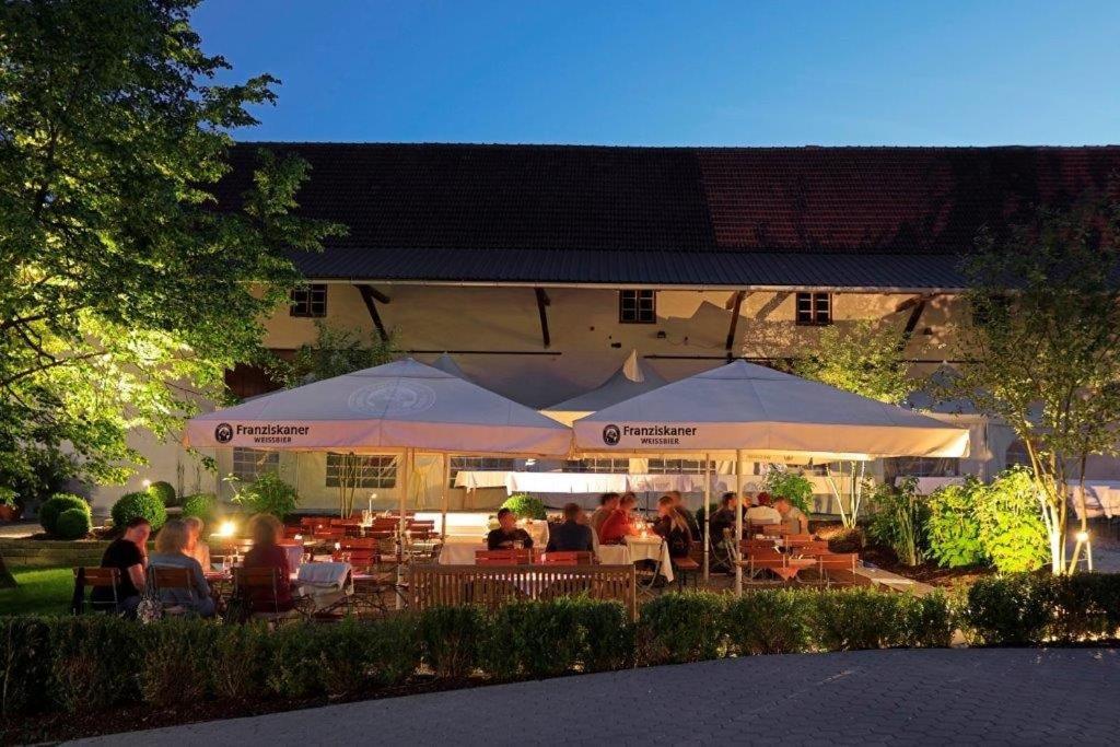 Gasthaus Hotel Ostermeier Attenkirchen Exterior foto