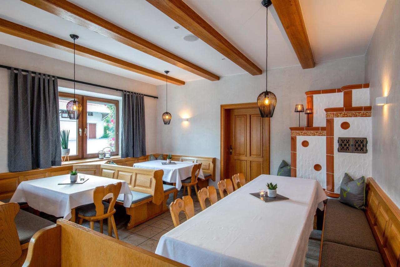 Gasthaus Hotel Ostermeier Attenkirchen Exterior foto
